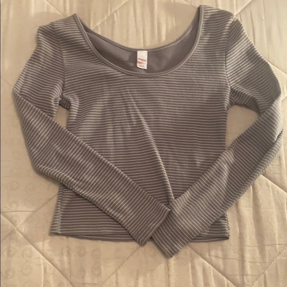 Long sleeve grey and white striped top